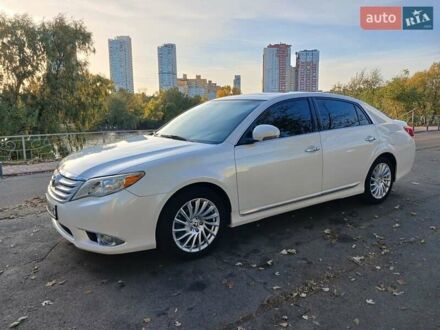Тойота Авалон 2010 в Киеве на Automoto.ua Белый Тойота Авалон, объемом двигателя 3.5 л и пробегом 164 тыс. км за 12800 $, фото 1 на Automoto.ua