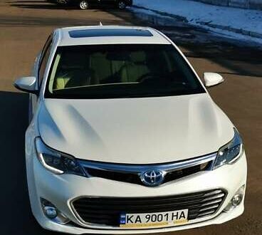Тойота Авалон 2013 в Чернигове на Automoto.ua Белый Тойота Авалон, объемом двигателя 2.5 л и пробегом 270 тыс. км за 16500 $, фото 1 на Automoto.ua