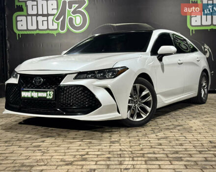 Белый Тойота Авалон, объемом двигателя 3.46 л и пробегом 154 тыс. км за 27999 $, фото 1 на Automoto.ua