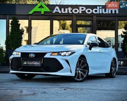 Белый Тойота Авалон, объемом двигателя 3.46 л и пробегом 93 тыс. км за 29000 $, фото 1 на Automoto.ua