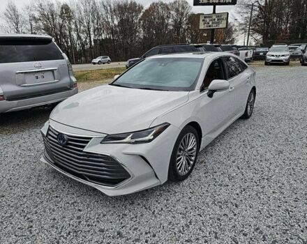 Білий Тойота Авалон, об'ємом двигуна 0 л та пробігом 11 тис. км за 14000 $, фото 1 на Automoto.ua
