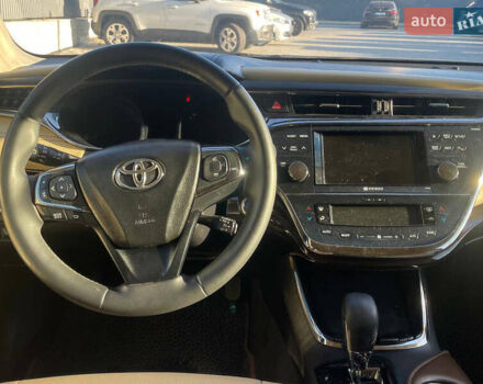 Бежевый Тойота Авалон, объемом двигателя 2.5 л и пробегом 241 тыс. км за 15900 $, фото 5 на Automoto.ua