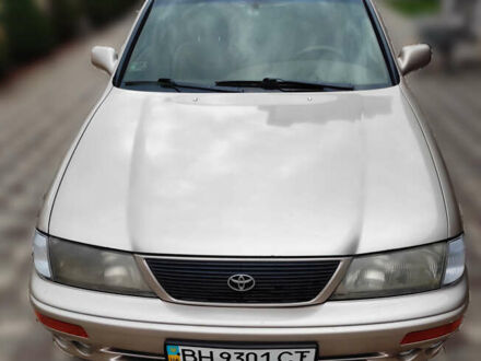 Бежевый Тойота Авалон, объемом двигателя 3 л и пробегом 143 тыс. км за 3200 $, фото 1 на Automoto.ua