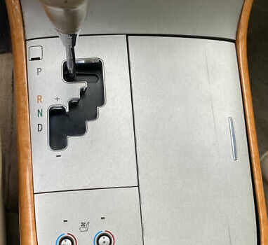 Тойота Авалон 2005 у Хмельницькому на Automoto.ua Чорний Тойота Авалон, об'ємом двигуна 3.5 л та пробігом 327 тис. км за 8000 $, фото 34 на Automoto.ua