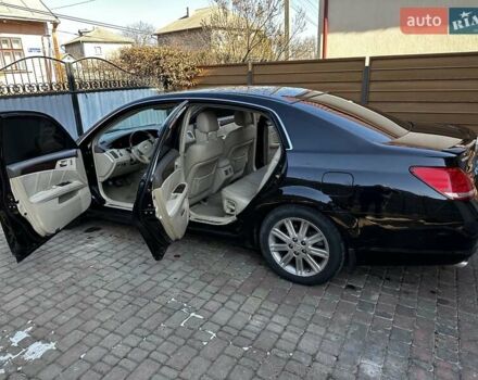 Черный Тойота Авалон, объемом двигателя 3.46 л и пробегом 295 тыс. км за 7600 $, фото 1 на Automoto.ua