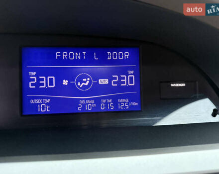 Черный Тойота Авалон, объемом двигателя 3.5 л и пробегом 338 тыс. км за 11777 $, фото 23 на Automoto.ua