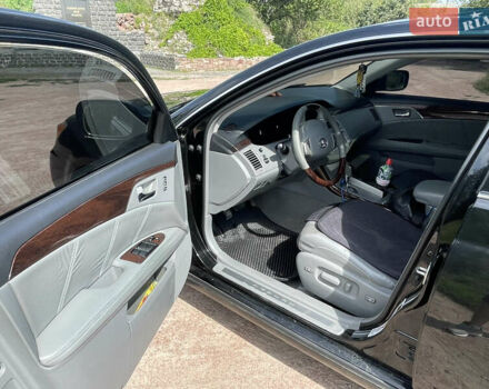 Черный Тойота Авалон, объемом двигателя 3.5 л и пробегом 248 тыс. км за 8900 $, фото 9 на Automoto.ua