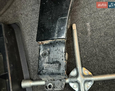 Черный Тойота Авалон, объемом двигателя 3.51 л и пробегом 268 тыс. км за 5999 $, фото 6 на Automoto.ua