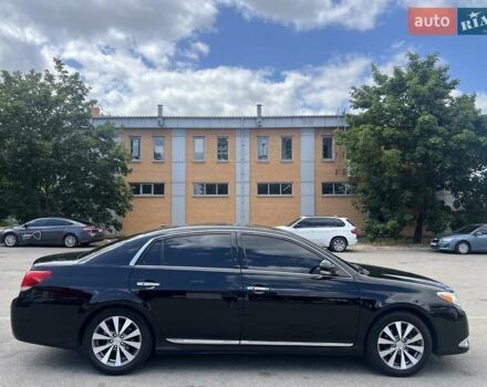 Черный Тойота Авалон, объемом двигателя 3.5 л и пробегом 182 тыс. км за 13400 $, фото 10 на Automoto.ua