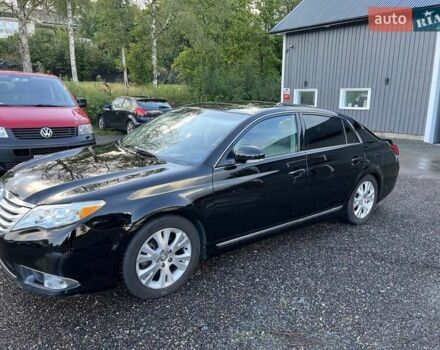 Черный Тойота Авалон, объемом двигателя 3.5 л и пробегом 300 тыс. км за 10000 $, фото 1 на Automoto.ua