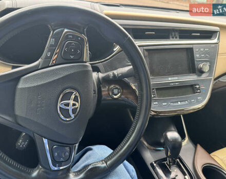 Чорний Тойота Авалон, об'ємом двигуна 3.5 л та пробігом 167 тис. км за 12000 $, фото 8 на Automoto.ua