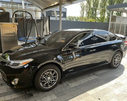Черный Тойота Авалон, объемом двигателя 2.5 л и пробегом 265 тыс. км за 15999 $, фото 1 на Automoto.ua