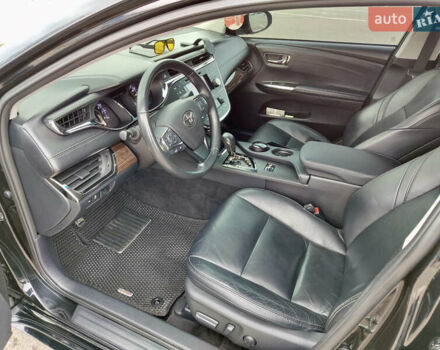 Черный Тойота Авалон, объемом двигателя 3.5 л и пробегом 169 тыс. км за 17600 $, фото 5 на Automoto.ua