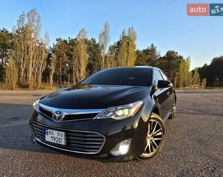 Черный Тойота Авалон, объемом двигателя 3.5 л и пробегом 182 тыс. км за 17000 $, фото 1 на Automoto.ua