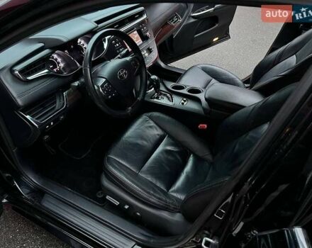 Черный Тойота Авалон, объемом двигателя 3.5 л и пробегом 163 тыс. км за 17000 $, фото 1 на Automoto.ua