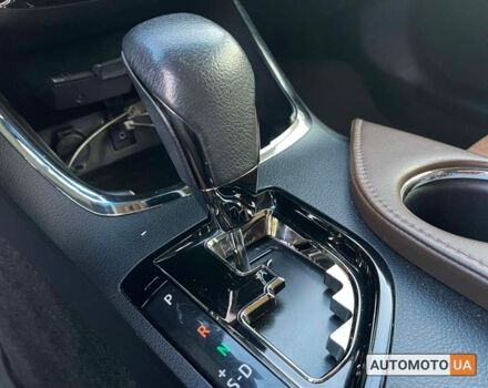 Черный Тойота Авалон, объемом двигателя 2.5 л и пробегом 206 тыс. км за 17000 $, фото 8 на Automoto.ua