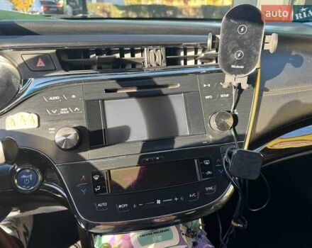 Чорний Тойота Авалон, об'ємом двигуна 2.5 л та пробігом 205 тис. км за 16000 $, фото 2 на Automoto.ua