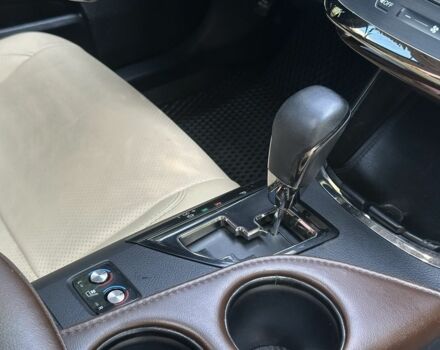 Черный Тойота Авалон, объемом двигателя 2.5 л и пробегом 230 тыс. км за 16500 $, фото 6 на Automoto.ua
