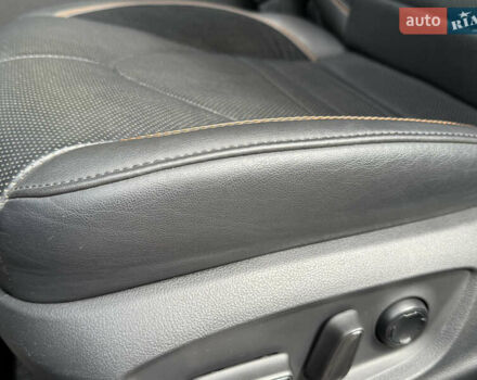 Черный Тойота Авалон, объемом двигателя 3.5 л и пробегом 99 тыс. км за 30950 $, фото 23 на Automoto.ua
