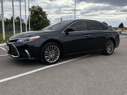 Черный Тойота Авалон, объемом двигателя 3.5 л и пробегом 170 тыс. км за 21500 $, фото 1 на Automoto.ua