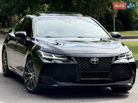 Тойота Авалон 2018 в Ровно на Automoto.ua Черный Тойота Авалон, объемом двигателя 3.5 л и пробегом 99 тыс. км за 29950 $, фото 1 на Automoto.ua