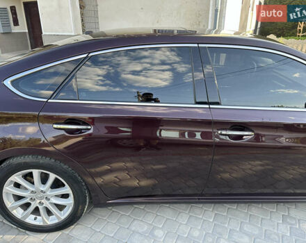 Красный Тойота Авалон, объемом двигателя 3.5 л и пробегом 182 тыс. км за 15000 $, фото 1 на Automoto.ua