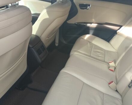 Красный Тойота Авалон, объемом двигателя 2.5 л и пробегом 213 тыс. км за 17500 $, фото 6 на Automoto.ua