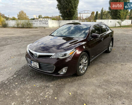 Красный Тойота Авалон, объемом двигателя 2.5 л и пробегом 203 тыс. км за 16500 $, фото 1 на Automoto.ua