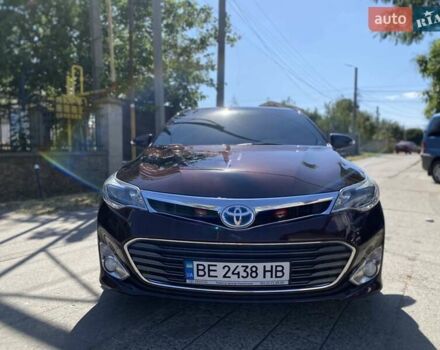 Красный Тойота Авалон, объемом двигателя 2.49 л и пробегом 230 тыс. км за 17900 $, фото 1 на Automoto.ua