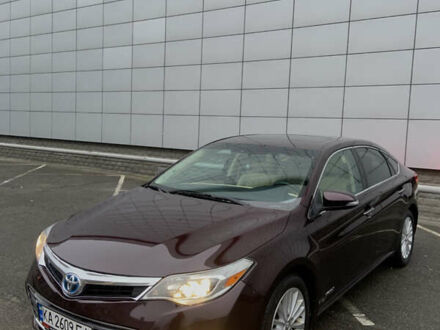 Красный Тойота Авалон, объемом двигателя 2.5 л и пробегом 237 тыс. км за 13900 $, фото 1 на Automoto.ua