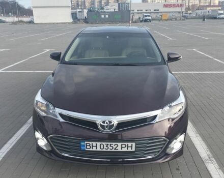 Красный Тойота Авалон, объемом двигателя 2.5 л и пробегом 213 тыс. км за 17500 $, фото 1 на Automoto.ua