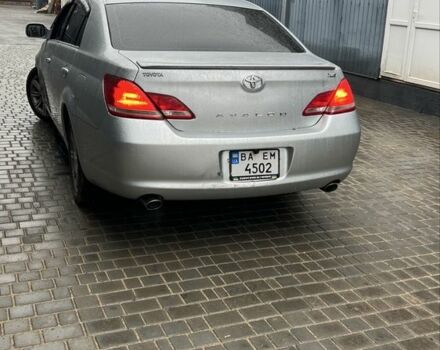 Серый Тойота Авалон, объемом двигателя 3.5 л и пробегом 400 тыс. км за 7000 $, фото 2 на Automoto.ua