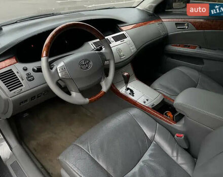 Серый Тойота Авалон, объемом двигателя 3.5 л и пробегом 315 тыс. км за 7600 $, фото 7 на Automoto.ua