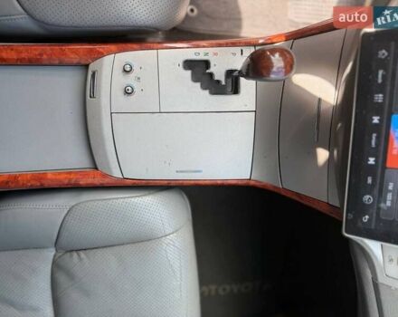 Серый Тойота Авалон, объемом двигателя 3.46 л и пробегом 405 тыс. км за 6850 $, фото 15 на Automoto.ua