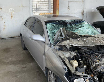 Серый Тойота Авалон, объемом двигателя 3.5 л и пробегом 250 тыс. км за 2700 $, фото 5 на Automoto.ua