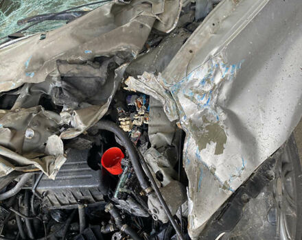 Серый Тойота Авалон, объемом двигателя 3.5 л и пробегом 250 тыс. км за 2400 $, фото 7 на Automoto.ua