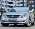 Серый Тойота Авалон, объемом двигателя 3.5 л и пробегом 315 тыс. км за 6600 $, фото 1 на Automoto.ua