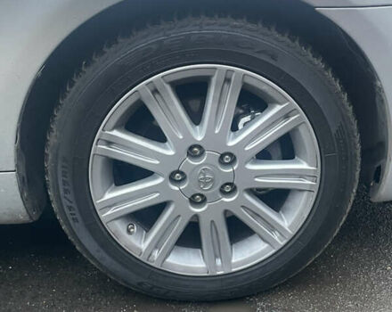 Серый Тойота Авалон, объемом двигателя 0 л и пробегом 220 тыс. км за 9000 $, фото 6 на Automoto.ua