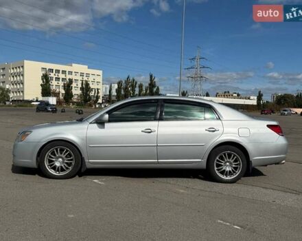 Серый Тойота Авалон, объемом двигателя 3.46 л и пробегом 405 тыс. км за 6850 $, фото 1 на Automoto.ua