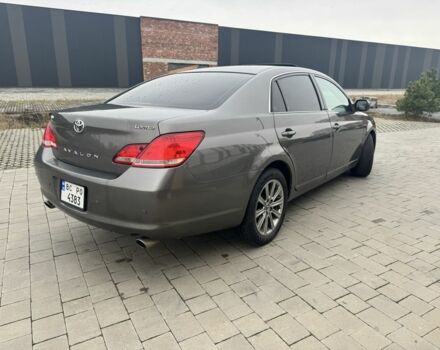 Серый Тойота Авалон, объемом двигателя 3.5 л и пробегом 299 тыс. км за 7500 $, фото 4 на Automoto.ua