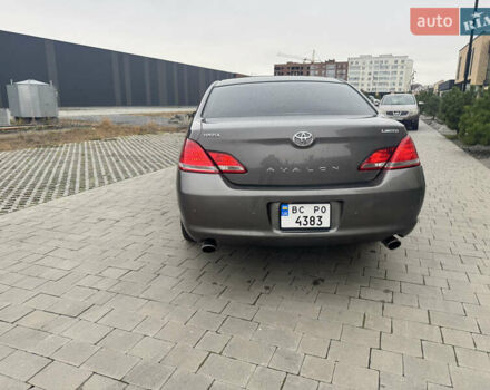 Серый Тойота Авалон, объемом двигателя 3.5 л и пробегом 299 тыс. км за 7500 $, фото 5 на Automoto.ua
