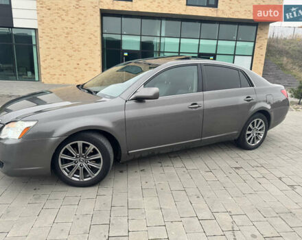 Серый Тойота Авалон, объемом двигателя 3.5 л и пробегом 299 тыс. км за 7500 $, фото 7 на Automoto.ua