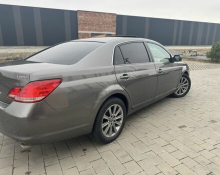 Серый Тойота Авалон, объемом двигателя 3.5 л и пробегом 299 тыс. км за 7500 $, фото 3 на Automoto.ua