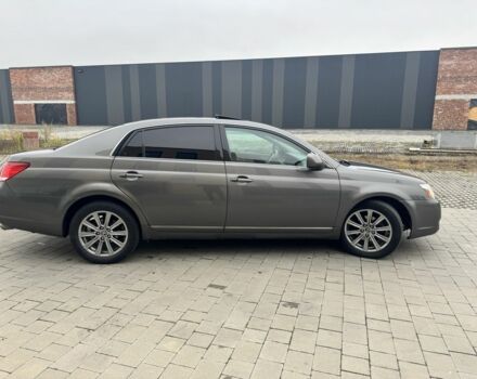Серый Тойота Авалон, объемом двигателя 3.5 л и пробегом 299 тыс. км за 7500 $, фото 2 на Automoto.ua