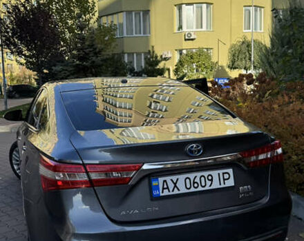 Серый Тойота Авалон, объемом двигателя 2.49 л и пробегом 279 тыс. км за 14500 $, фото 5 на Automoto.ua