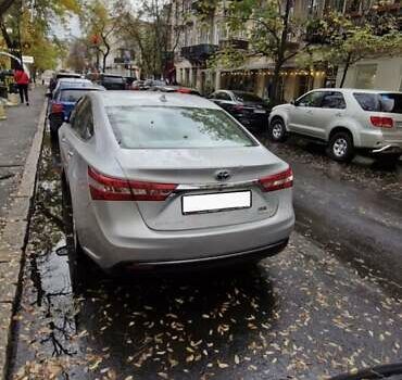 Серый Тойота Авалон, объемом двигателя 2.49 л и пробегом 164 тыс. км за 13500 $, фото 6 на Automoto.ua