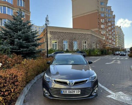 Серый Тойота Авалон, объемом двигателя 2.49 л и пробегом 279 тыс. км за 14500 $, фото 10 на Automoto.ua
