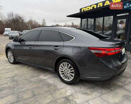 Серый Тойота Авалон, объемом двигателя 2.49 л и пробегом 247 тыс. км за 14999 $, фото 7 на Automoto.ua