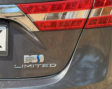 Серый Тойота Авалон, объемом двигателя 2.49 л и пробегом 290 тыс. км за 12800 $, фото 8 на Automoto.ua