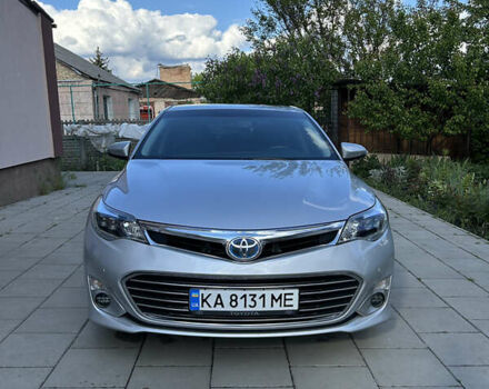 Серый Тойота Авалон, объемом двигателя 2.5 л и пробегом 186 тыс. км за 17200 $, фото 1 на Automoto.ua